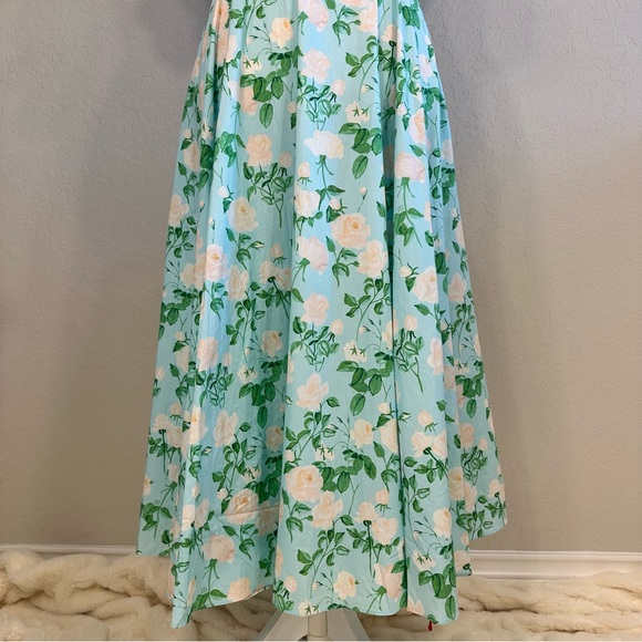NWT Hill House The Daphne Dress Size Small Gorgeous Blue Roses Viral Midi - Picture 8 of 13